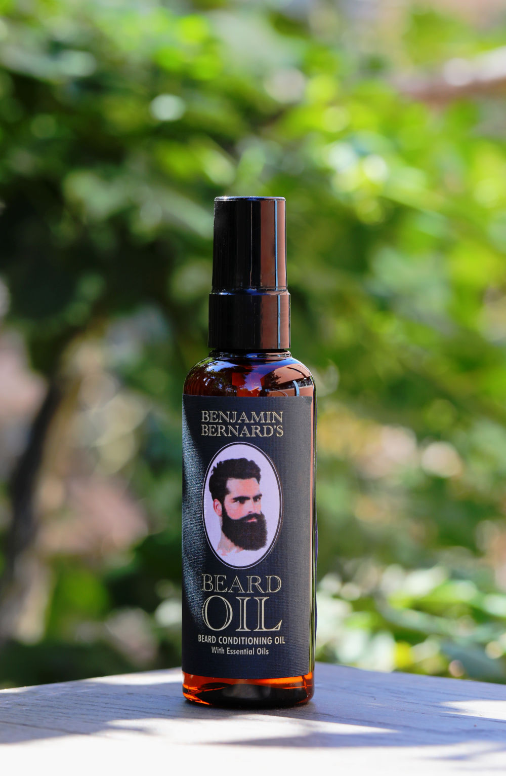 Bartöl mit Jojoba- und Mandelöl von Benjamin Bernards 